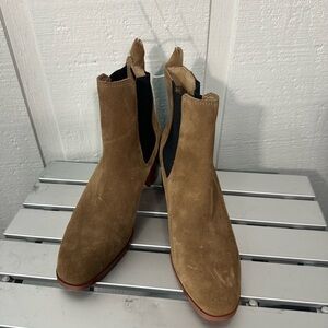 Steve Madden Women's Rhiannon Chelsea Boots Cognac Brown Suede Size 10M NWOT